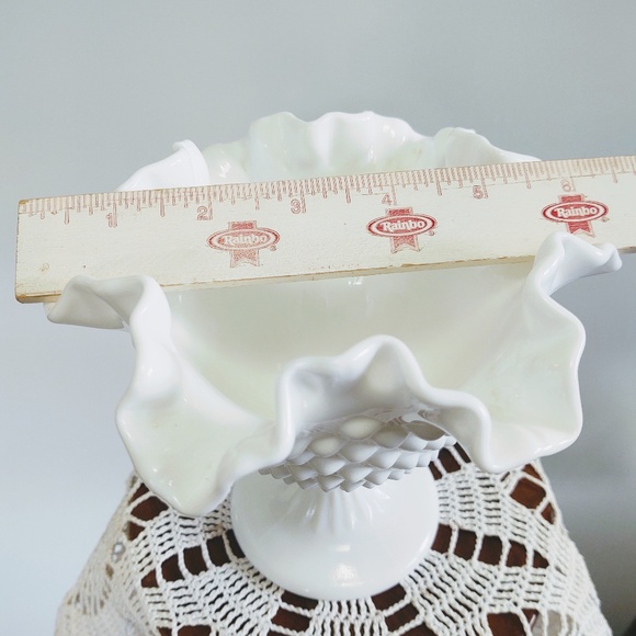 Vintage Hobnail Milk Glass Compote Candy Dish Scalloped Edge Unmarked Fenton - Picture 11 of 12